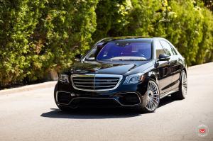 2019 Mercedes-AMG S63 on Vossen Wheels (S17-13)
